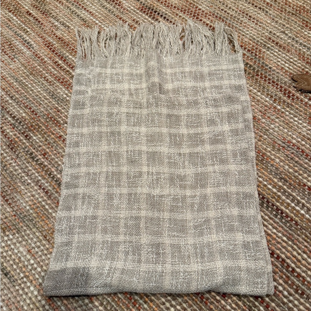 Fringed Gray Checkered Scarf